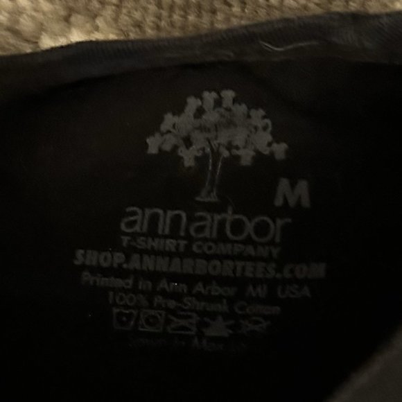 Ann. Arbor T-Shirt Co Men's Short Slee Black Tee Ruth Bader Ginsburg Medium - Picture 2 of 3